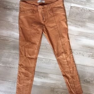 Free w bundle/ Hollister pants